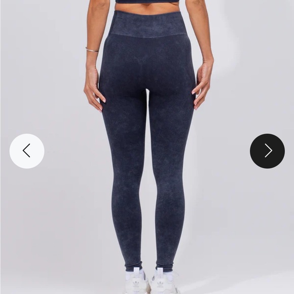 Hera Hero Women's High Waist Seamless Acid Wash Leggings in White /Black print - Picture 2 of 11